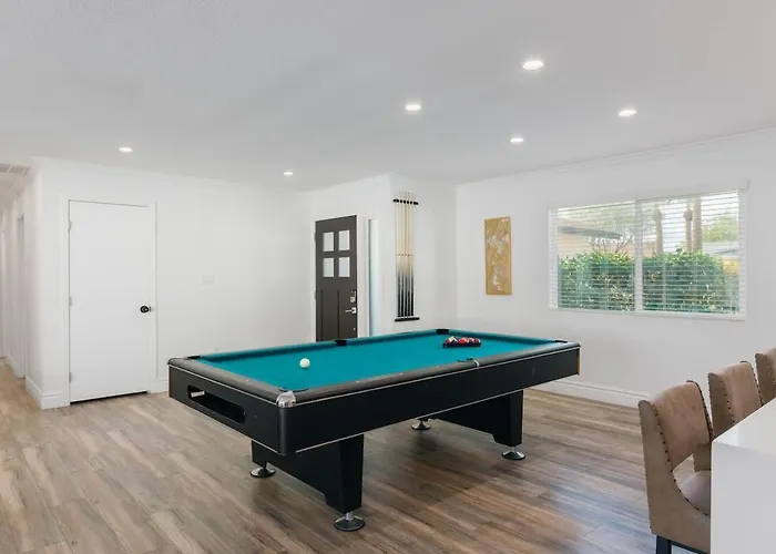 Holiday home Sunkiss - Pool, & Mini Golf - Mins To Old Town