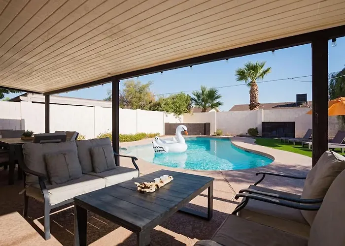 Sunkiss - Pool, & Mini Golf - Mins To Old Town Holiday home